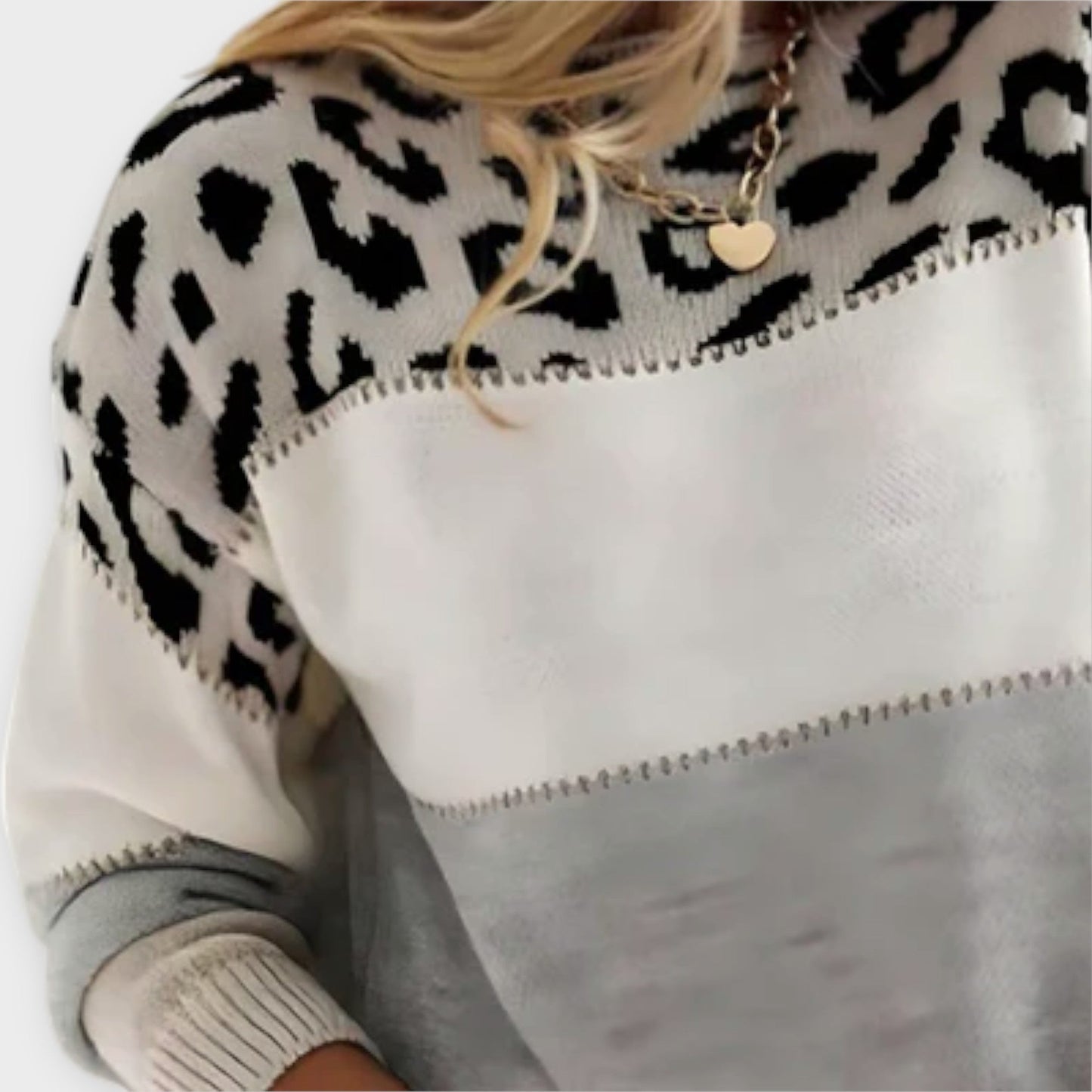 Amelia - Casual Leopard Print Sweater