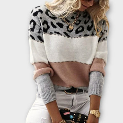 Amelia - Casual Leopard Print Sweater